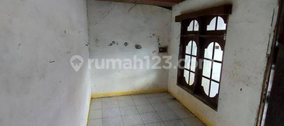 5 bedrooms House in Kalideres, Indonesia No. 1357 4