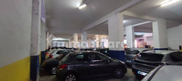 1100m² Commercial property in Catania, Italy No. 221906 3