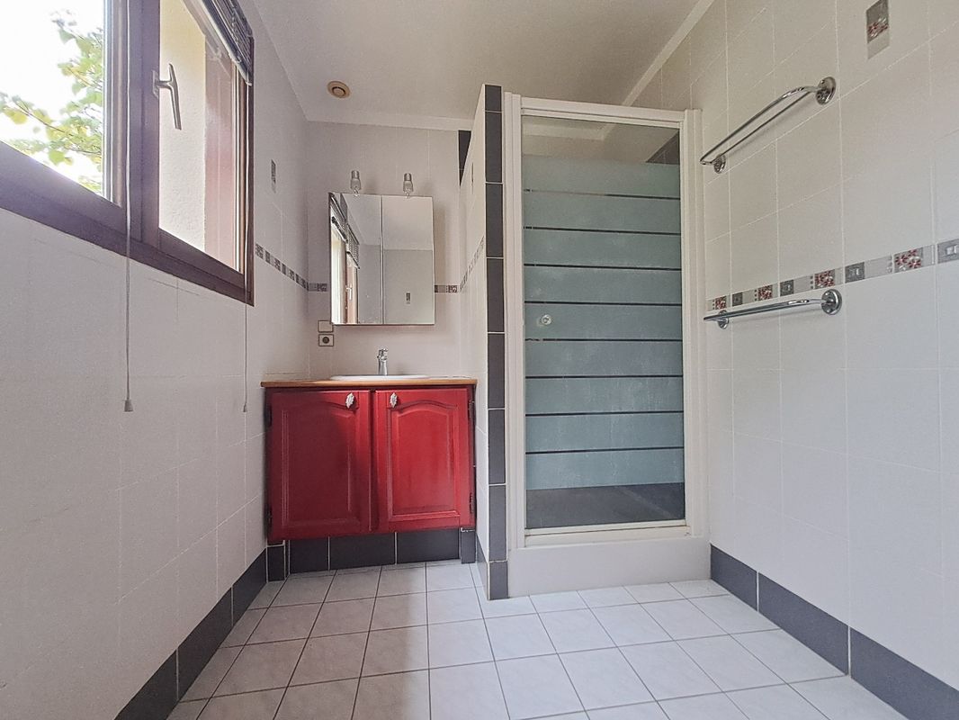 5 bedrooms House in Saint-Remy-les-Chevreuse, France No. 171672