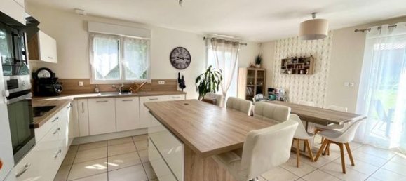 Casa T4 em Etupes, France N.º 305991 2