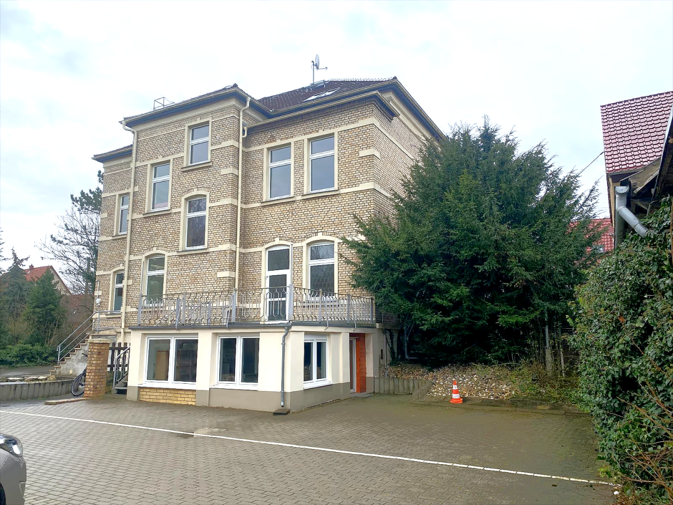 Imóvel comercial de 13 divisões em Saalekreis, Germany N.º 314951