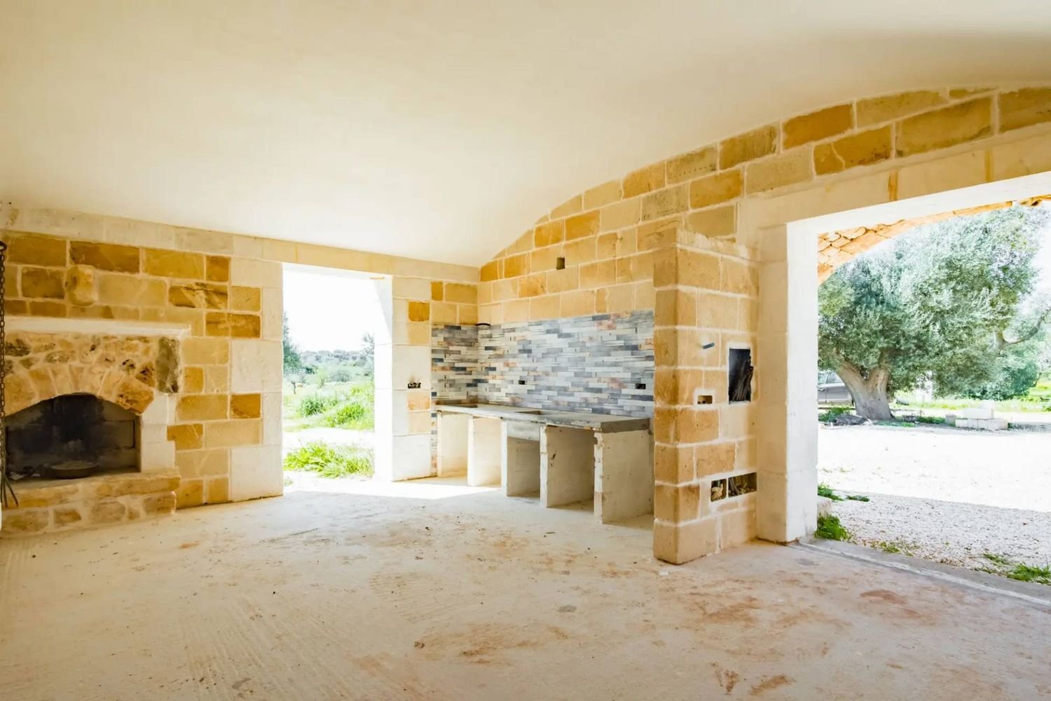 3 rooms House in Carovigno, Italy No. 222208