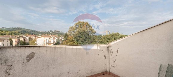 11-Zimmer Haus in Monte Roberto, Italy, Nr. 5616 25