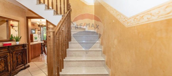 11-Zimmer Haus in Monte Roberto, Italy, Nr. 5616 8