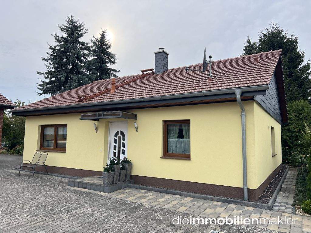 Edificio de 3 habitaciónes en Dahme-Spreewald, Germany No. 358362