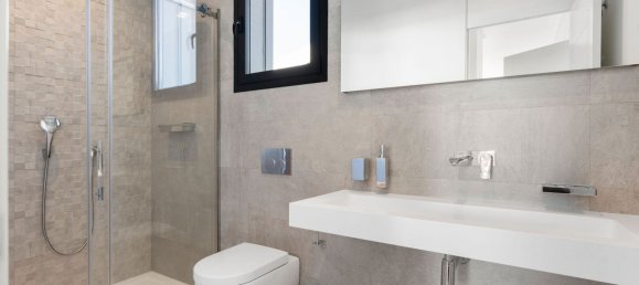 4 bedrooms Villa in La Quinta, Spain No. 40574 22