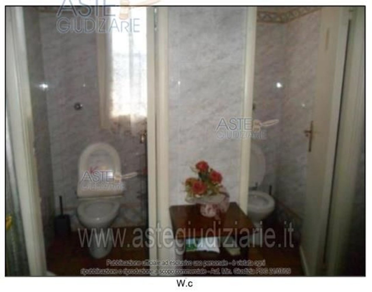 14 غرف نوم منزل في Uzzano, Italy رقم 342635