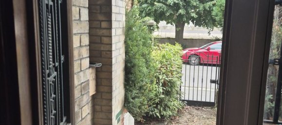 4 bedrooms House in Gisors, France No. 353125 3