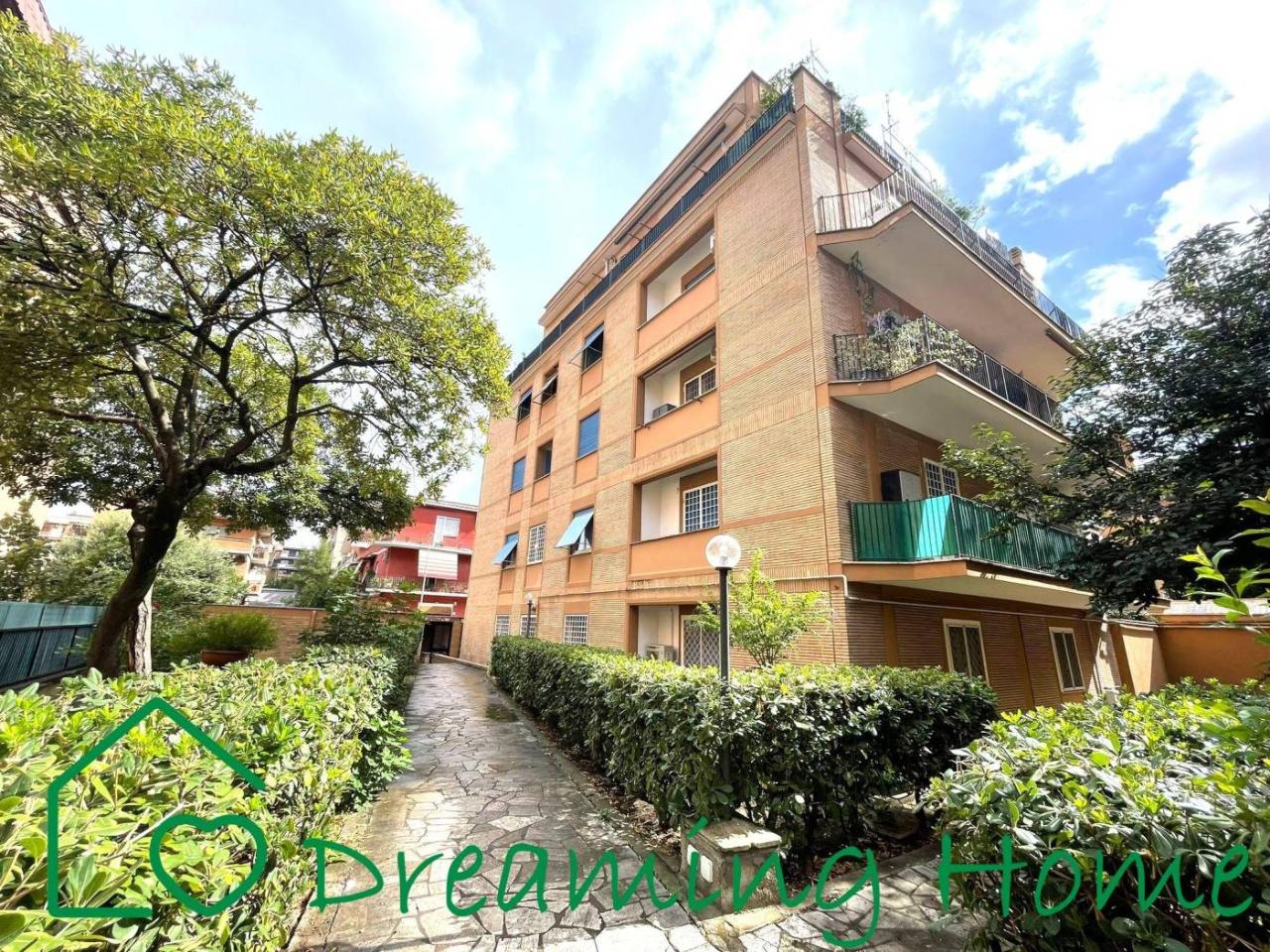 2-salle Appartement à Rome, Italy No. 34110