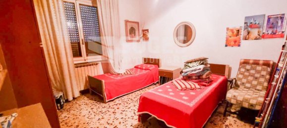 2 bedrooms Apartment in San Giovanni Valdarno, Italy No. 321220 5