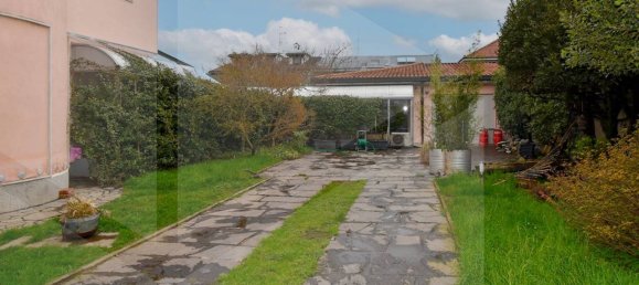 4-salle Villa à Parabiago, Italy No. 21401 8