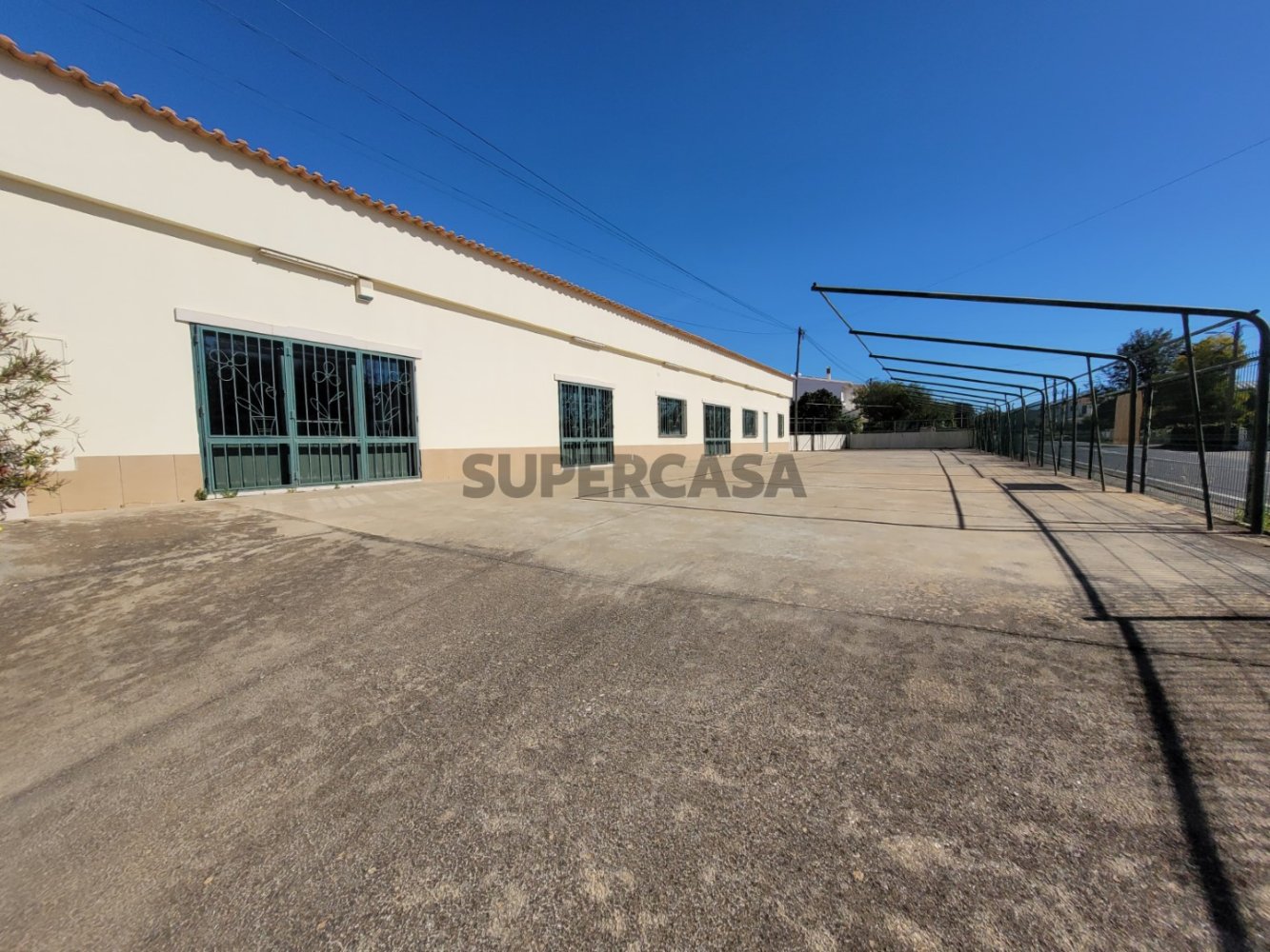  عقار تجاري في Loule, Portugal 598متر مربع رقم 162697