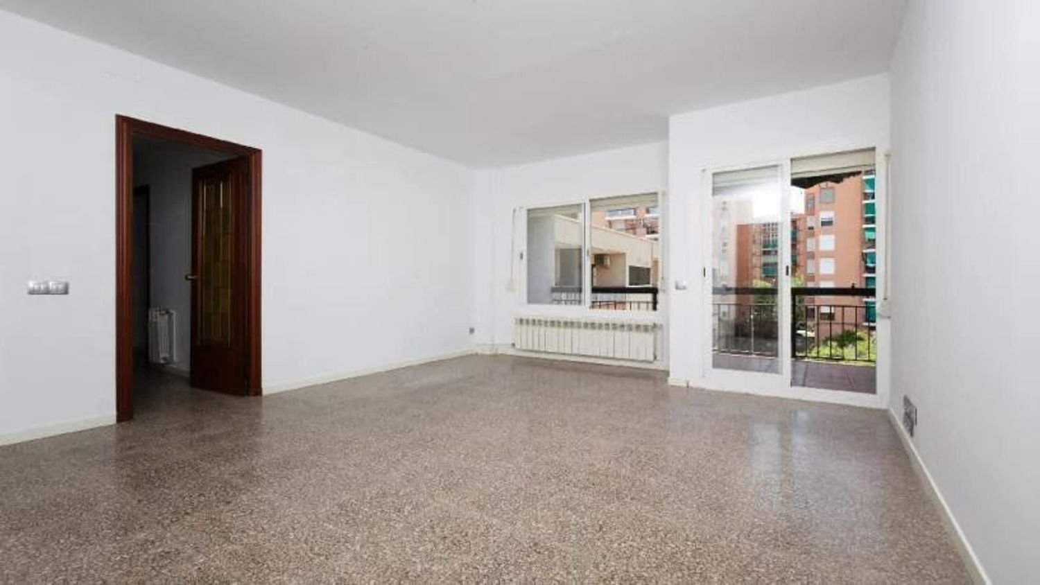 3 bedrooms Apartment in Sabadell, Spain No. 263302