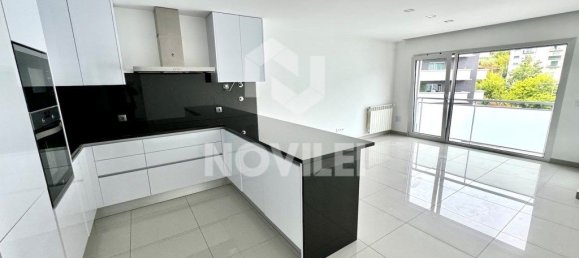 2 Schlafzimmer Wohnung in Leiria, Portugal, Nr. 339645 2