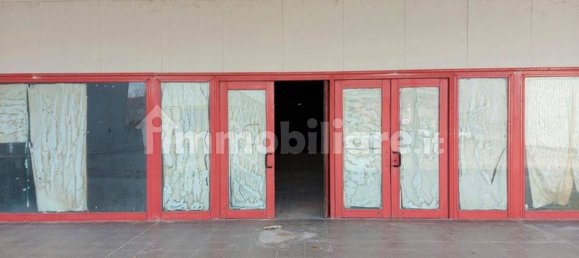 Коммерческая недвижимость 1220м² в Конкордия Саджиттария, Италия № 326181 4