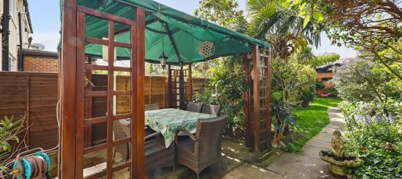 4 Schlafzimmer Haus in Beckenham, United Kingdom, Nr. 975 22