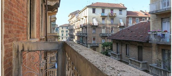 3 bedrooms Apartment in Turin, Italy No. 318614 15