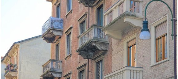 3 bedrooms Apartment in Turin, Italy No. 318614 34