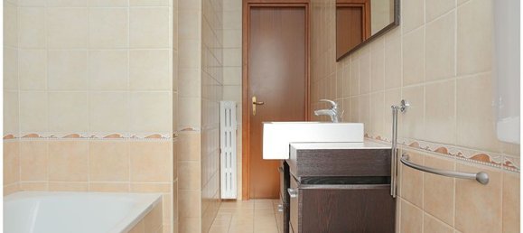 3 bedrooms Apartment in Turin, Italy No. 318614 28