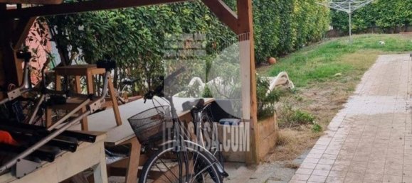 Дом с 7 спальнями в Мантуя, Италия № 363385 10