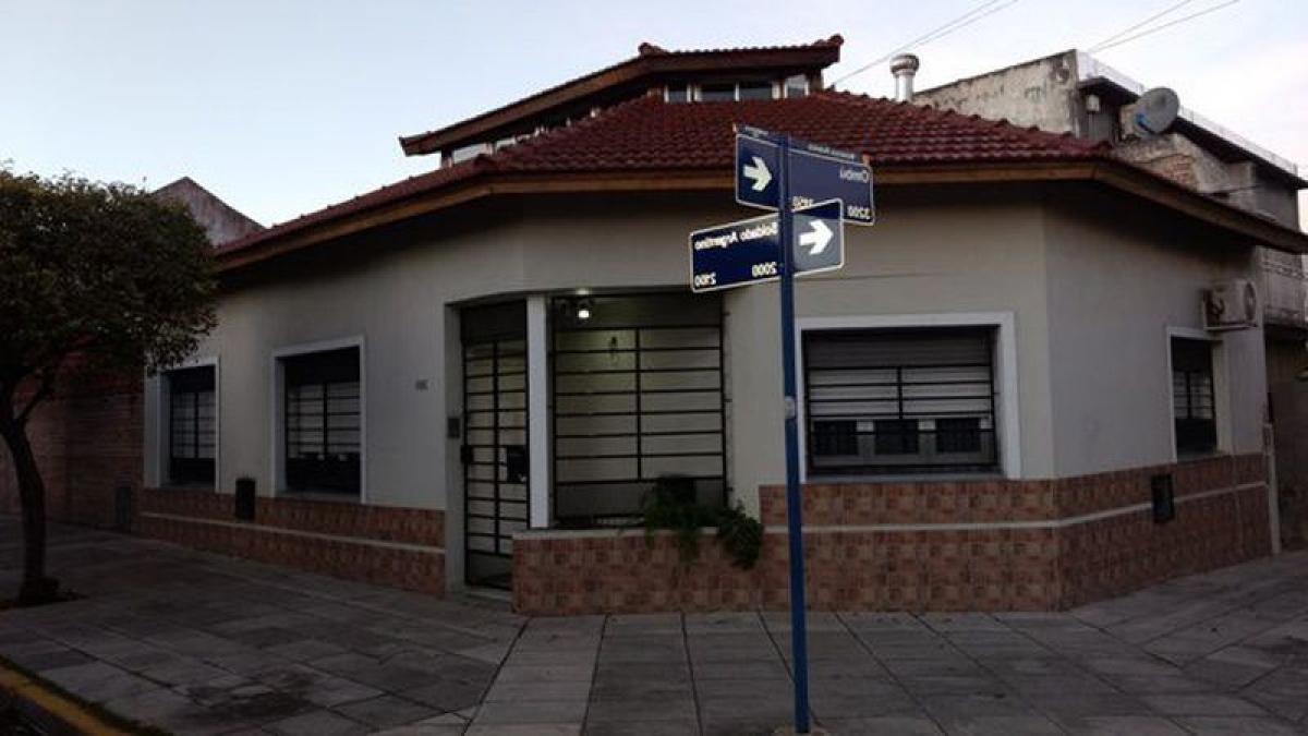 Casa T3 em Bermudez, Argentina N.º 51498