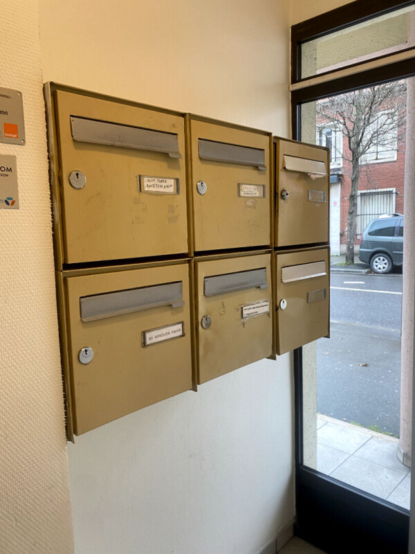 2 chambres Duplex à Bobigny, France No. 143494