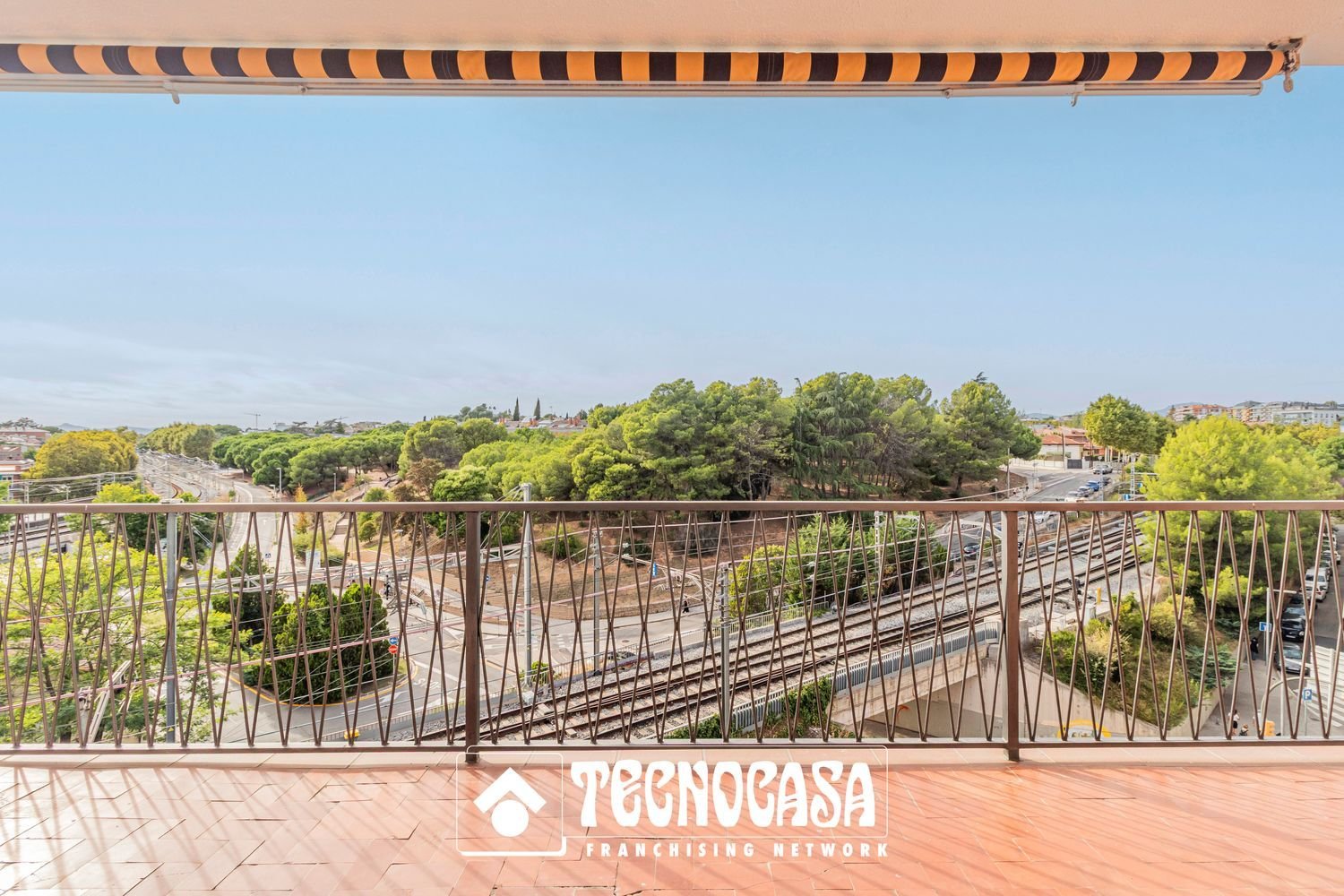 3 bedrooms Apartment in Sant Cugat Del Valles, Spain No. 236297