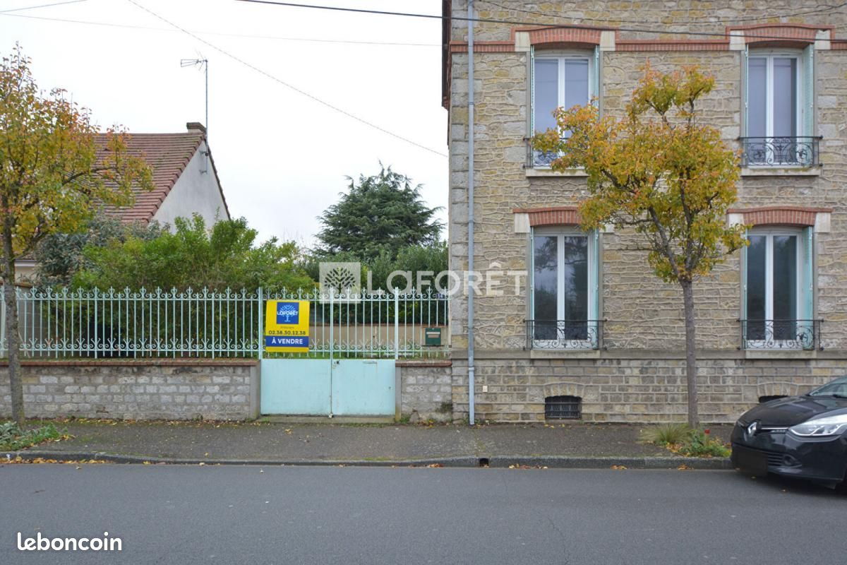 Casa de 3 dormitorios en Pithiviers, France No. 154280