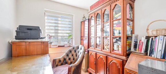 4 bedrooms House in Tadworth, United Kingdom No. 9669 5