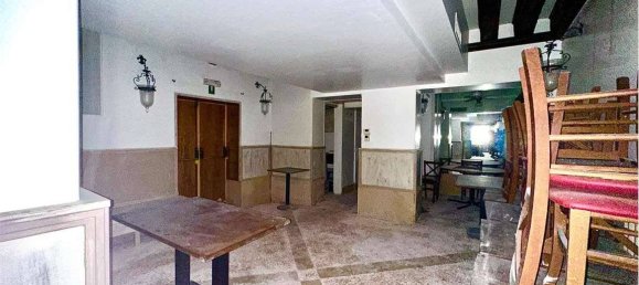 4 rooms Commercial property in Venice, Italy No. 230438 11