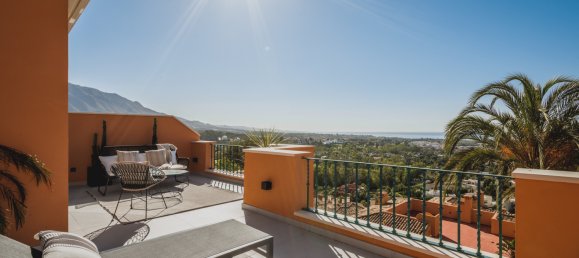 3 bedrooms Building in Nueva Andalucia, Spain No. 3078 3