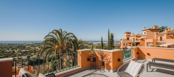 3 bedrooms Building in Nueva Andalucia, Spain No. 3078 6