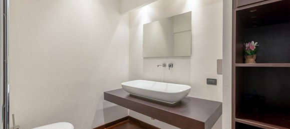 5غرفة مستودع في Campi Bisenzio, Italy رقم 9836 20