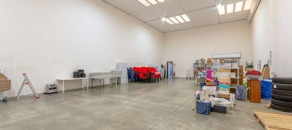 5غرفة مستودع في Campi Bisenzio, Italy رقم 9836 2