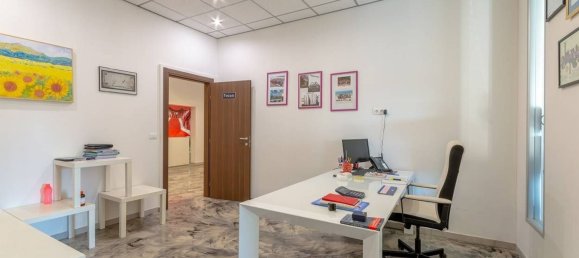 5غرفة مستودع في Campi Bisenzio, Italy رقم 9836 13