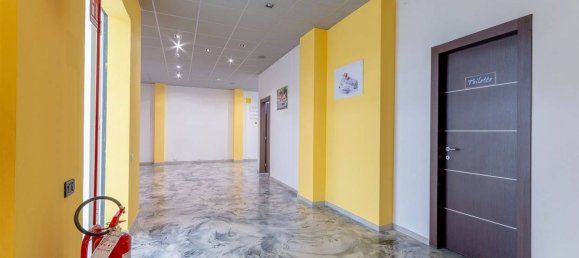 5غرفة مستودع في Campi Bisenzio, Italy رقم 9836 10