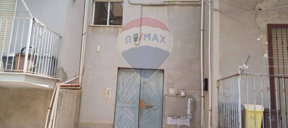 2 Schlafzimmer Wohnung in Favara, Italy, Nr. 272511 7