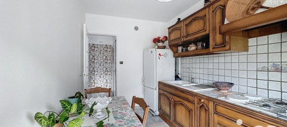 Apartamento de 2 dormitorios en Echirolles, France No. 199306 12