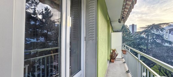 Apartamento de 2 dormitorios en Echirolles, France No. 199306 14