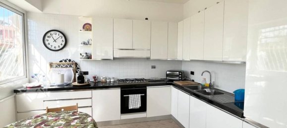 5-Zimmer Wohnung in Anzio, Italy, Nr. 35642 48