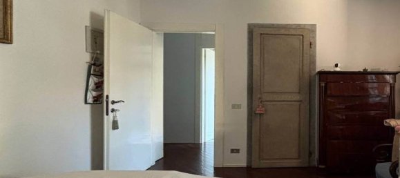 3 Schlafzimmer Wohnung in Prato, Italy, Nr. 314409 21
