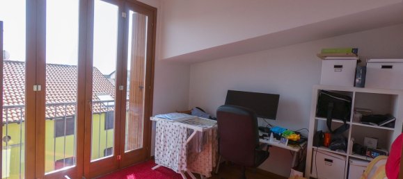 Apartamento de 3 habitaciónes en Rovello Porro, Italy No. 263014 3