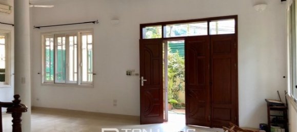 5 bedrooms Villa in Tay Ho, Vietnam No. 1439 4