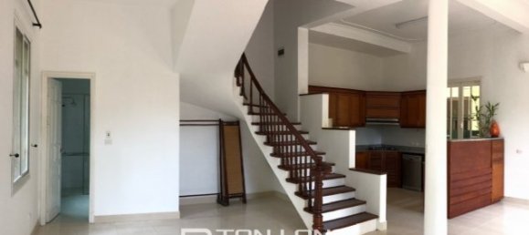 5 bedrooms Villa in Tay Ho, Vietnam No. 1439 2