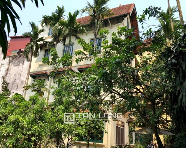 5 bedrooms Villa in Tay Ho, Vietnam No. 1439