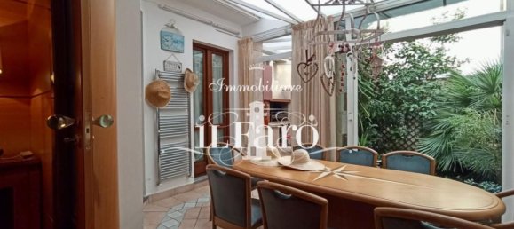 12-Zimmer Haus in Viareggio, Italy, Nr. 189042 5