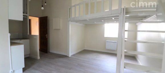 Estudio en Chantilly, France No. 67792 2