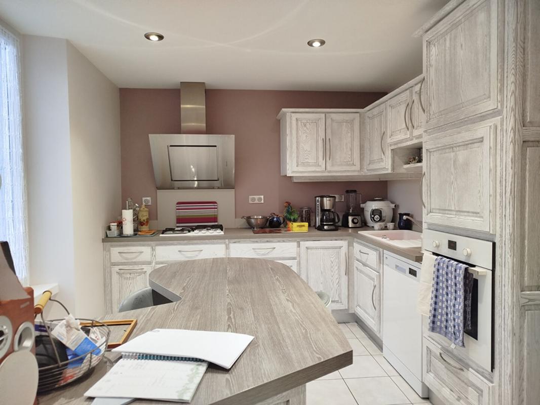 5 bedrooms House in Vertolaye, France No. 66836