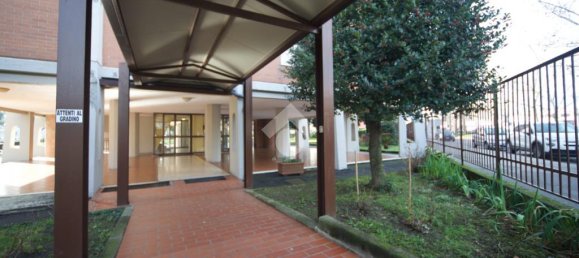 1-salle Garage à Turin, Italy No. 322135 5