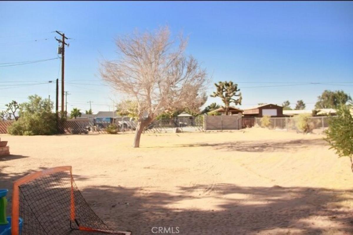 4 bedrooms House in Apple Valley, USA No. 411671